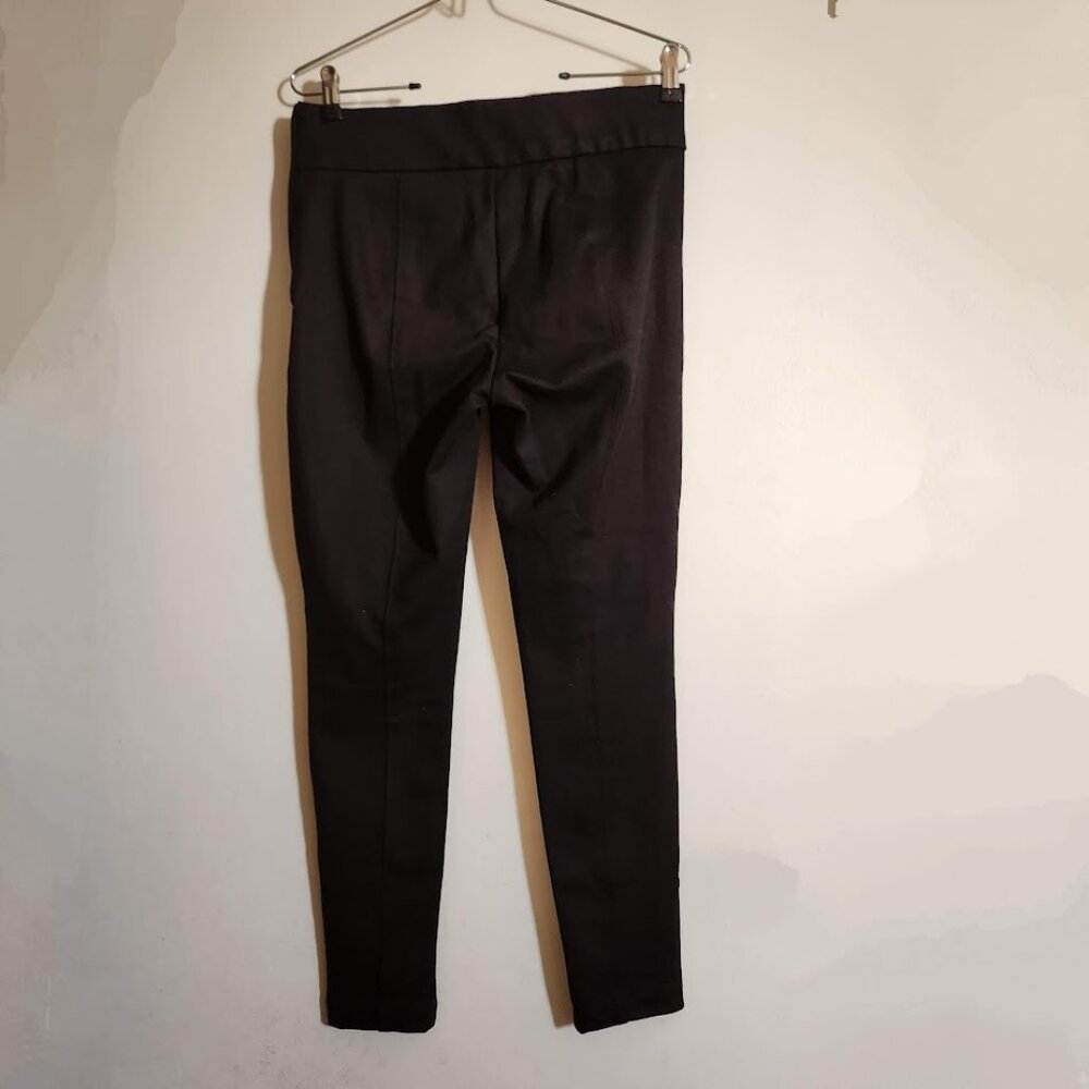GAP Size Medium Skinny Pants Black Side Zipper Tapered at the bottom - Picture 4 of 7